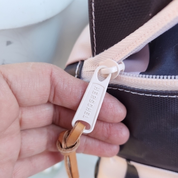 Herschel‎ Dawson Backpack - Picture 11 of 14